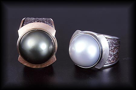 Fashion Simple Inlaid Imitation Pearl Rings Men and Women Gold Plated  Vintage Silver Color Jewelry Holiday Gift Goth Accessories