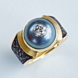 South Sea Delight Yellow Gold & Pearl Ring